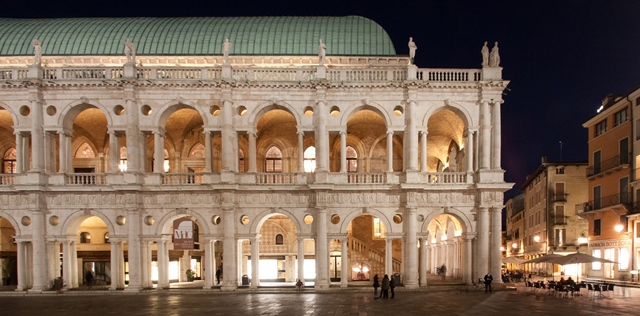 la Basilica palladiana, facciata
